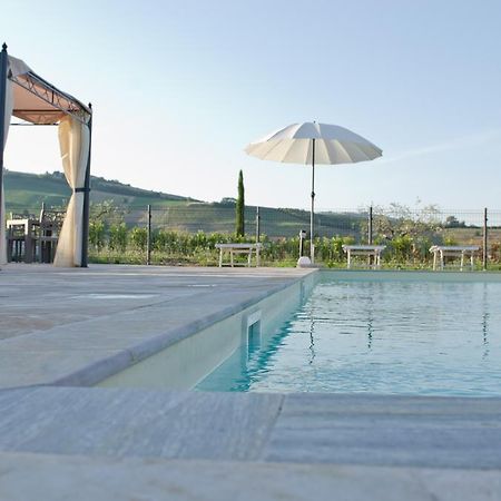 Il Gigante Villa Appignano del Tronto ภายนอก รูปภาพ