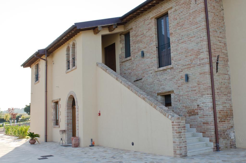 Il Gigante Villa Appignano del Tronto ภายนอก รูปภาพ