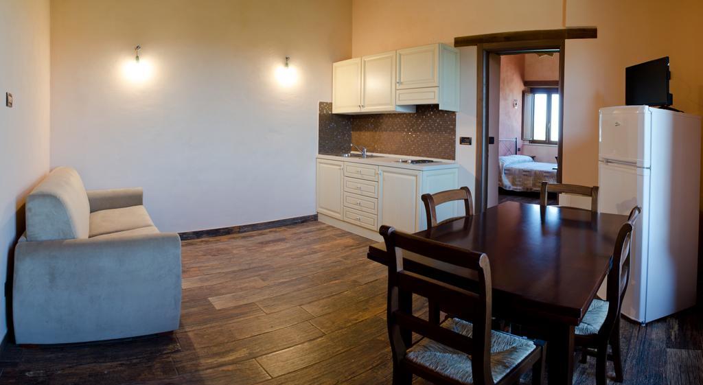 Il Gigante Villa Appignano del Tronto ภายนอก รูปภาพ